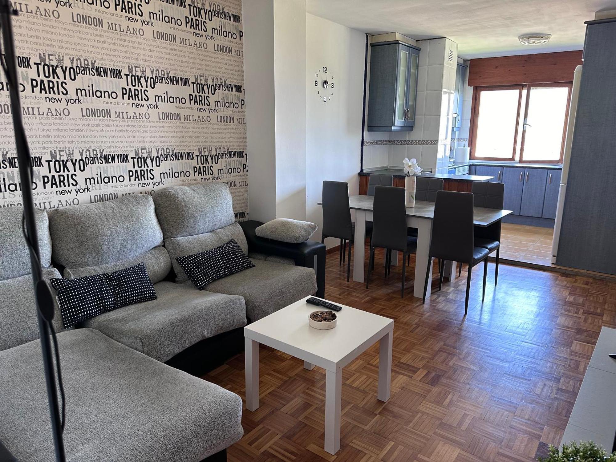 Acogedor Apartamento Con Vistas A La Catedral Y Parking Oviedo Exterior foto